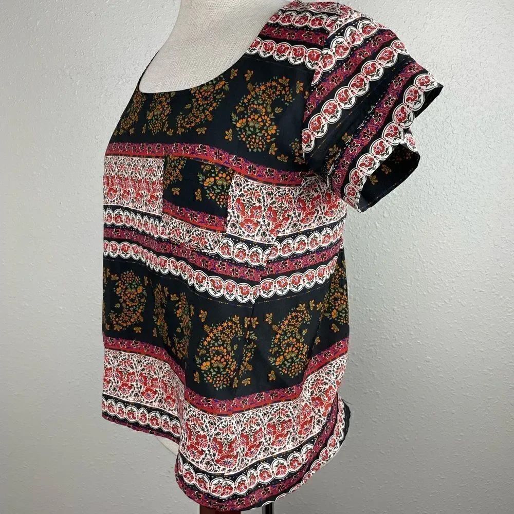 H.I.P. Short Sleeve Floral Blouse Top Size XS EUC